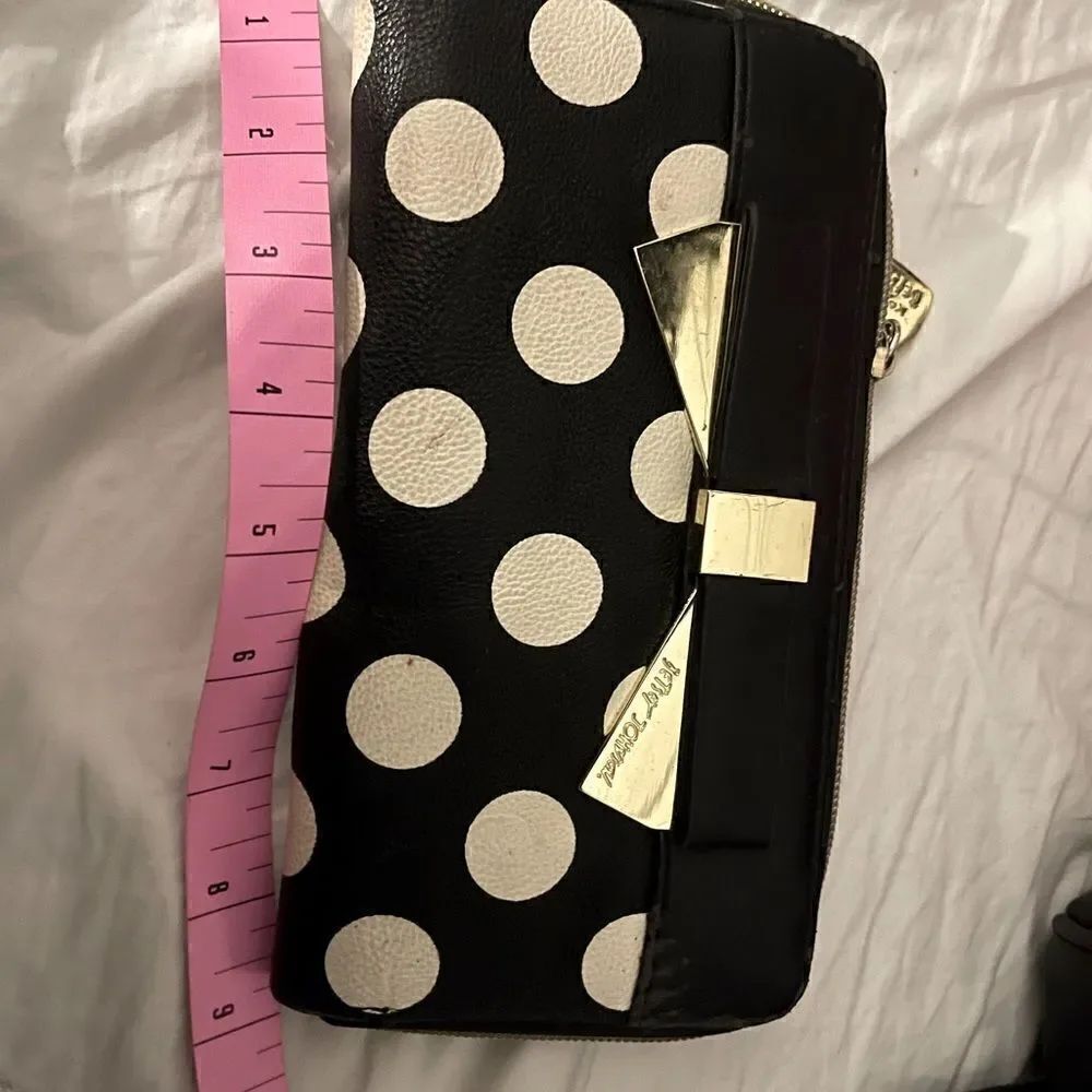 Vintage betsey johnson polka dot gold bow b & w zip around accordion wallet